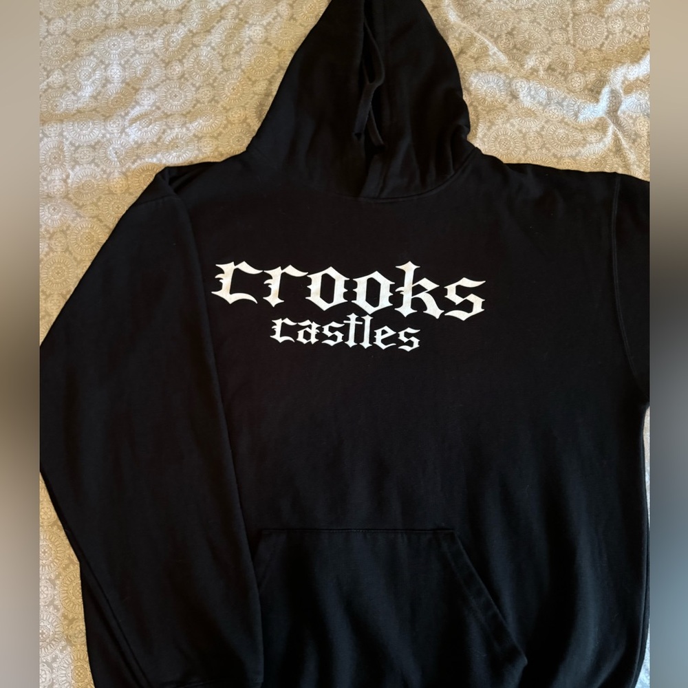 Crooks and Castles XL Hoodie. Black